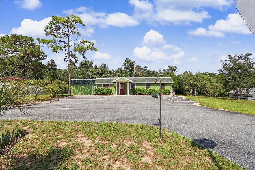 11840 N Angus Hills Ter, Dunnellon, FL à vendre - Photo de l’immeuble – Image 2 sur 22