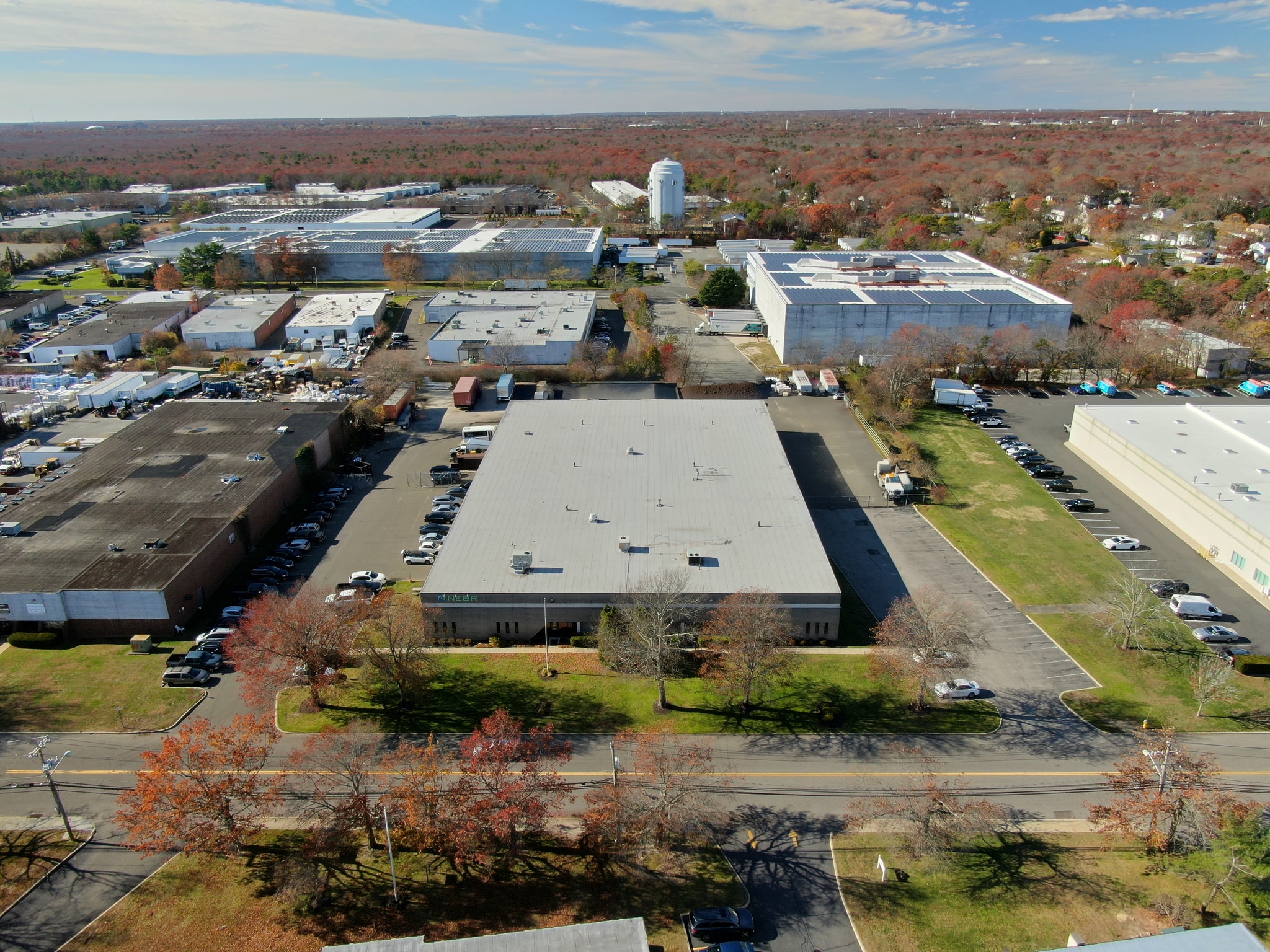 2150 Fifth Ave, Ronkonkoma, NY à louer Photo principale– Image 1 sur 5