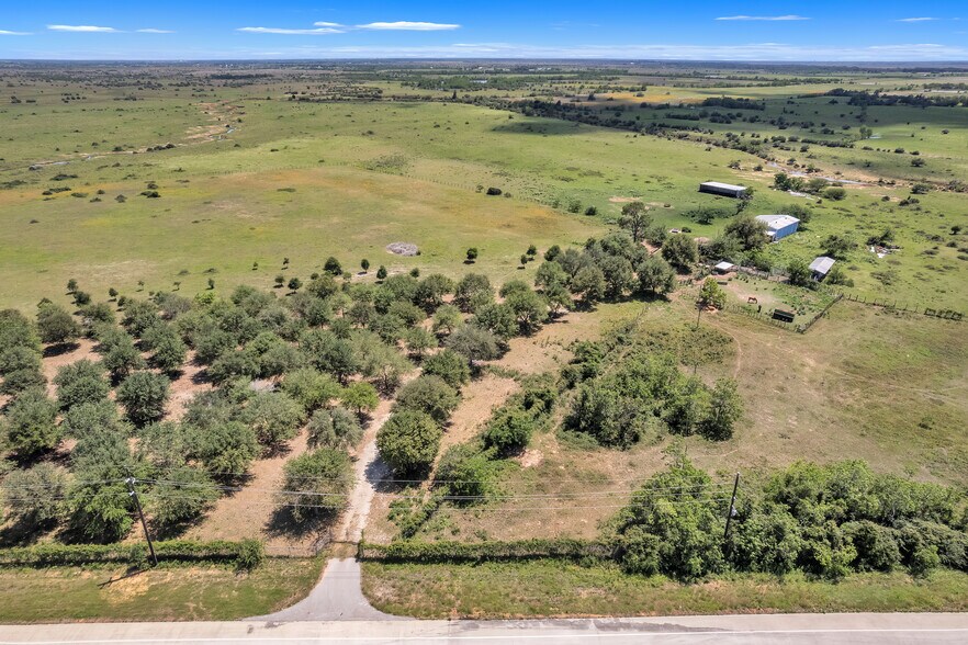 7489 Interstate 10 Frontage Rd, Sealy, TX à vendre - Photo de l’immeuble – Image 2 sur 14