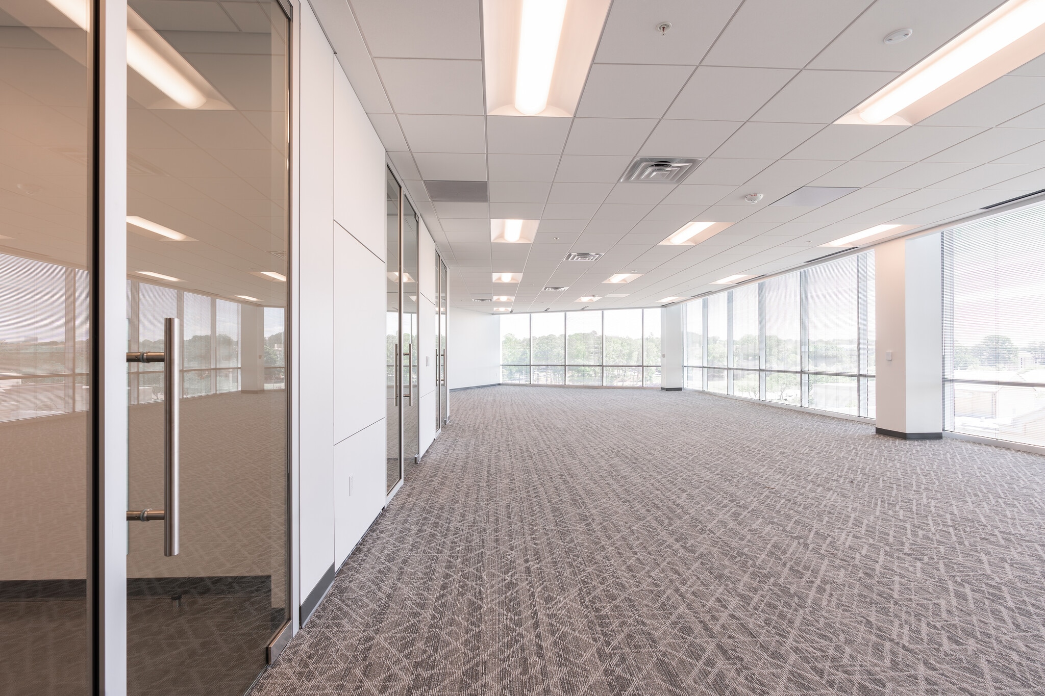 4509 Creedmoor Rd, Raleigh, NC à louer Photo intérieure– Image 1 sur 26