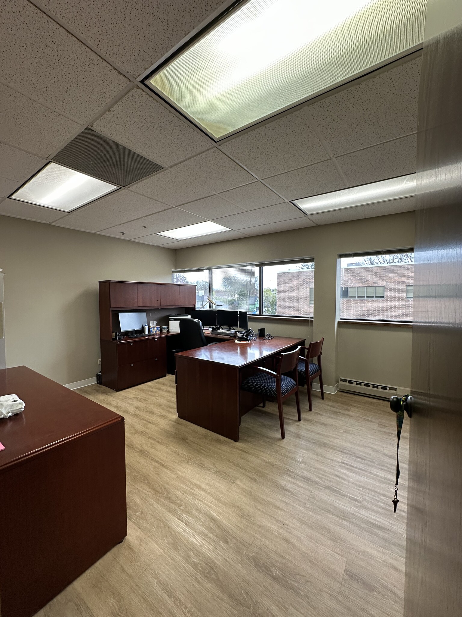 608 S Washington St, Naperville, IL à louer Photo intérieure– Image 1 sur 4