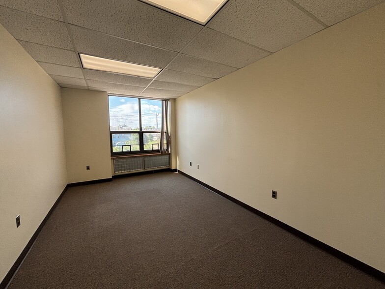 40 Winter St, Rochester, NH à louer - Photo de l’immeuble – Image 3 sur 9