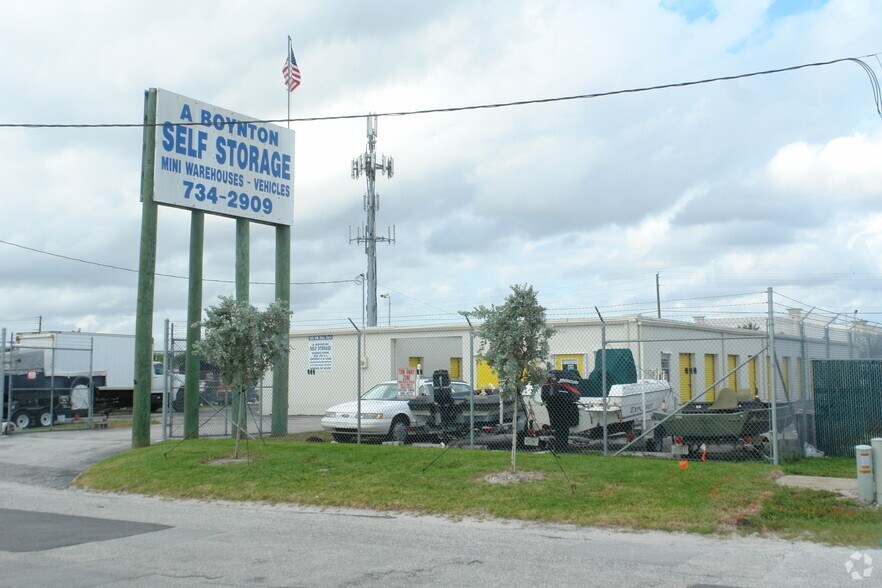 125 31st Ter S, Boynton Beach, FL à louer - Photo principale – Image 1 sur 3