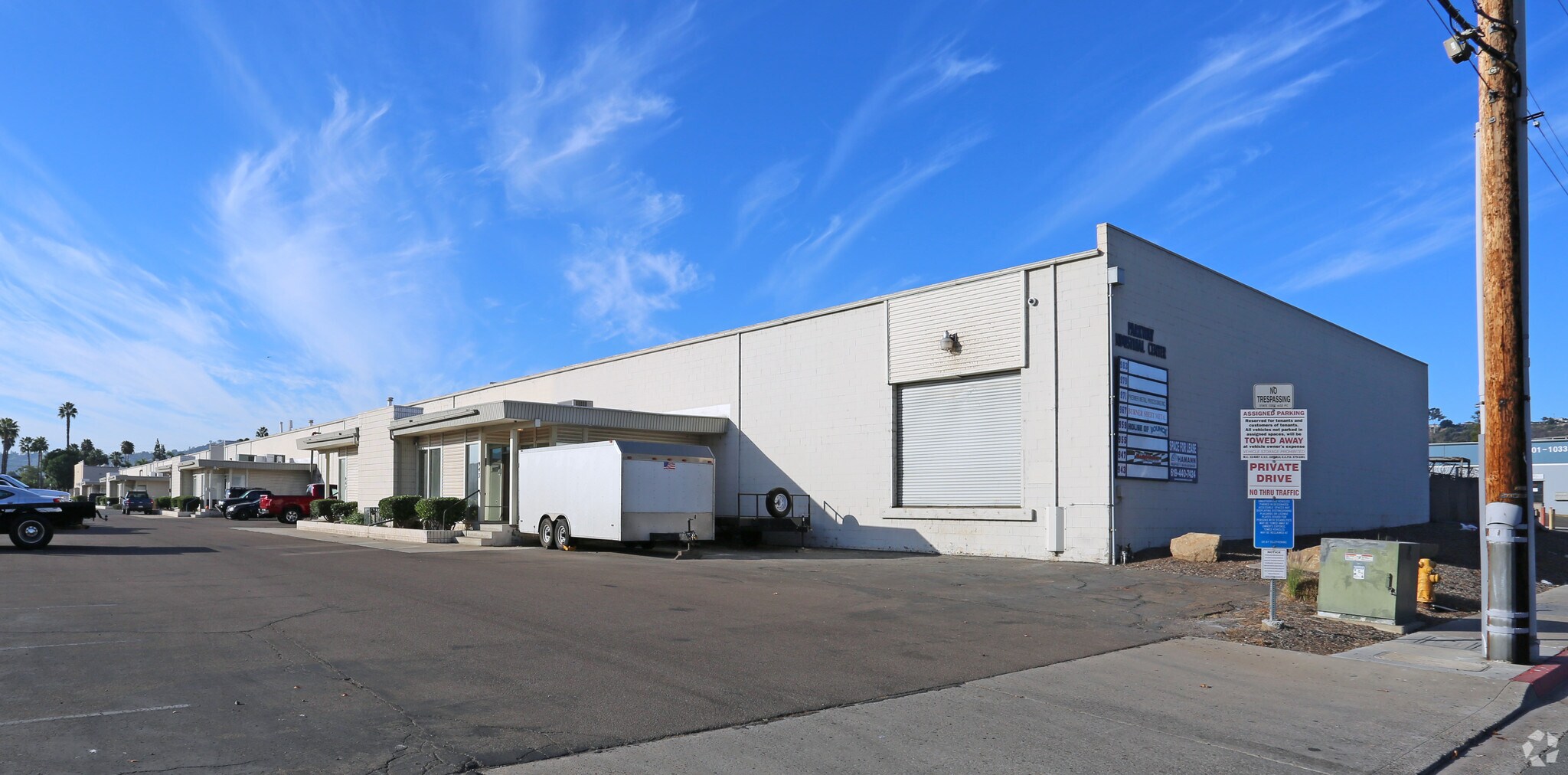 943-959 Vernon Way, El Cajon, CA à louer Photo principale– Image 1 sur 13