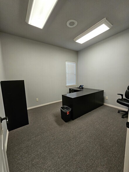 6605 Precinct Line Rd, North Richland Hills, TX à vendre - Photo intérieure – Image 2 sur 9