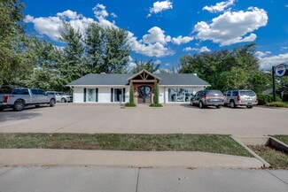 Plus de détails pour 2300 N Lorraine St, Hutchinson, KS - Local commercial à louer
