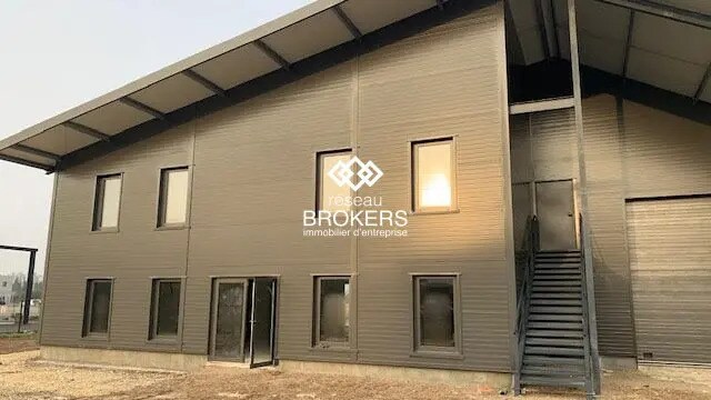 Industriel/Logistique dans Bollène à vendre - Photo de l’immeuble – Image 2 sur 23