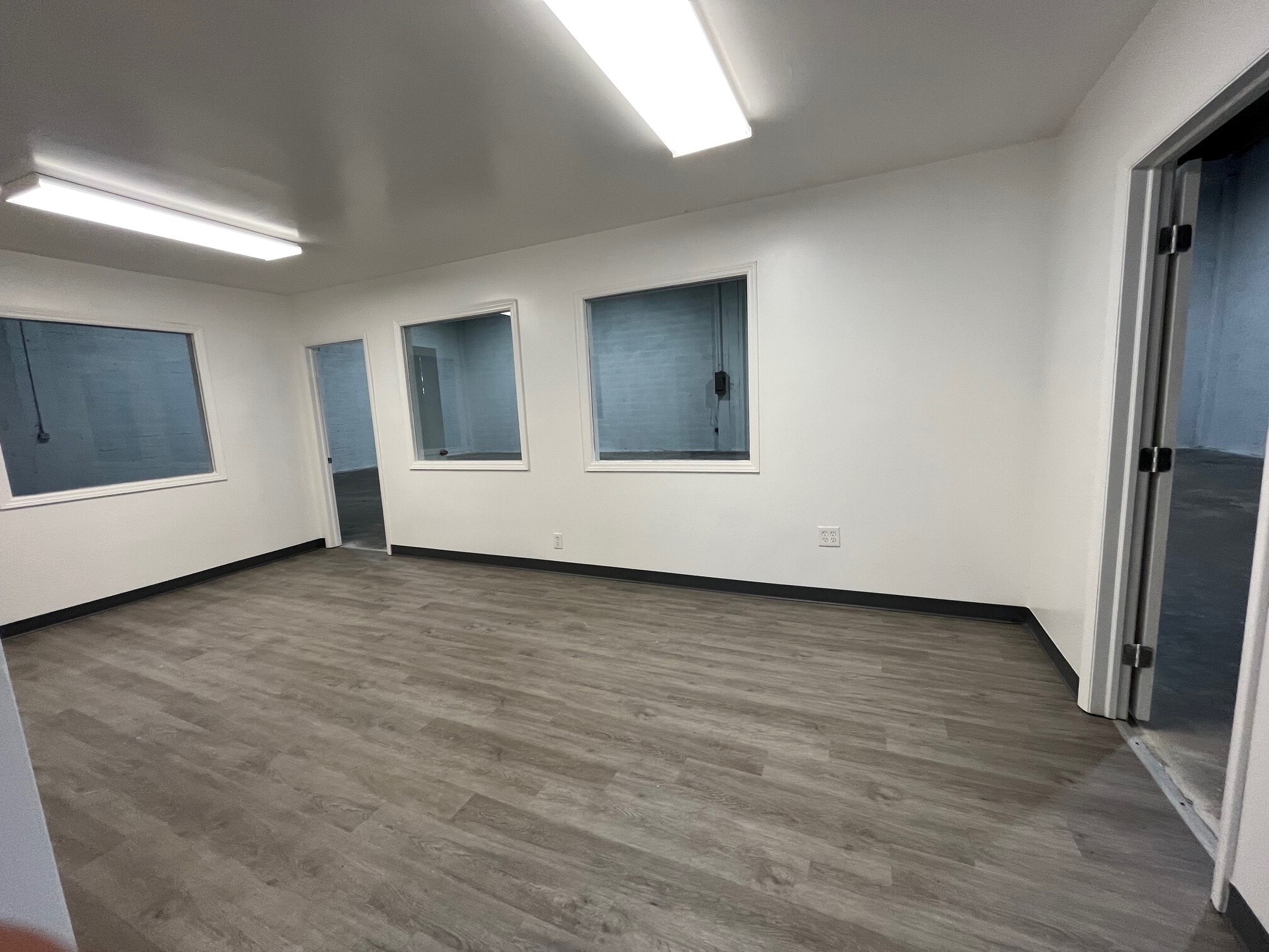 3700-3798 NW 16th St, Lauderhill, FL à louer Photo intérieure– Image 1 sur 7