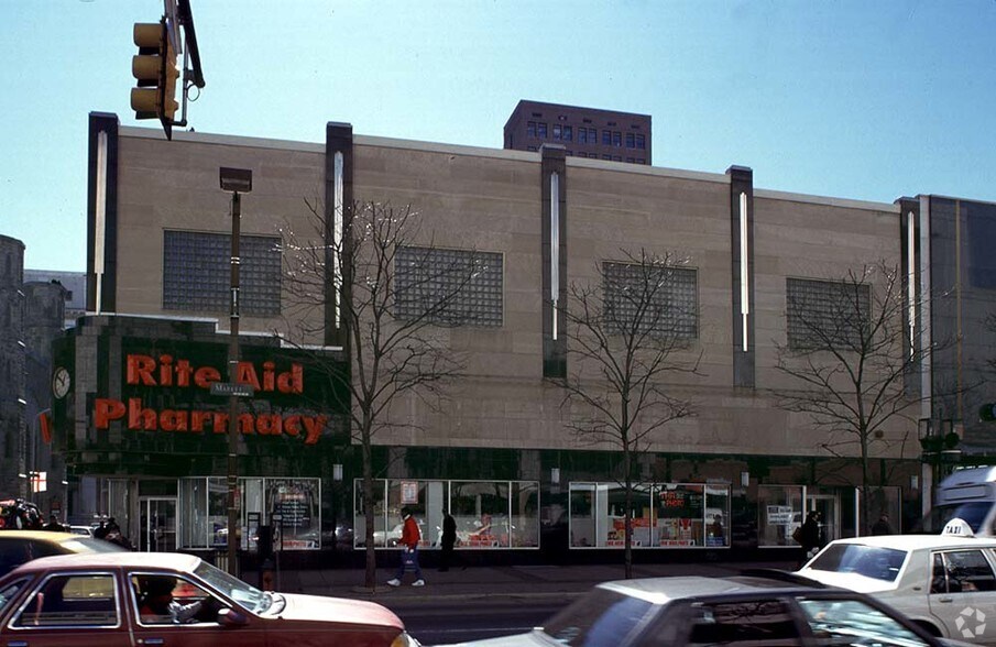 1000-1008 Market St, Philadelphia, PA à louer - Photo de l’immeuble – Image 2 sur 3