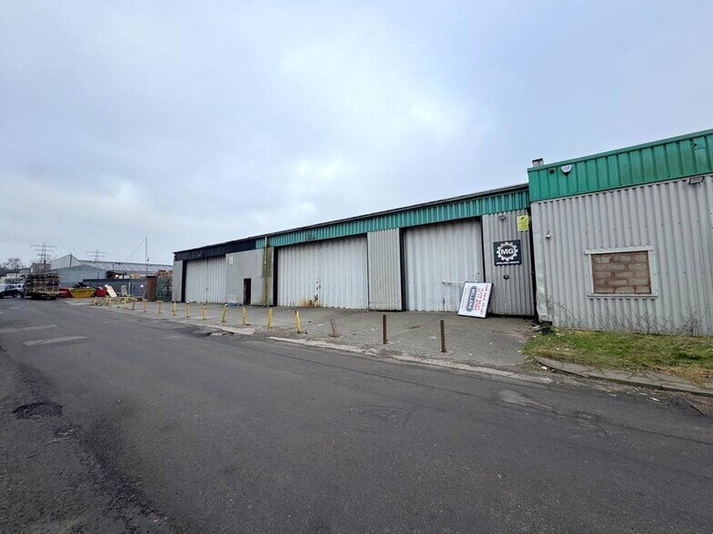 Colliery Rd, West Bromwich à louer - Photo de l’immeuble – Image 3 sur 16