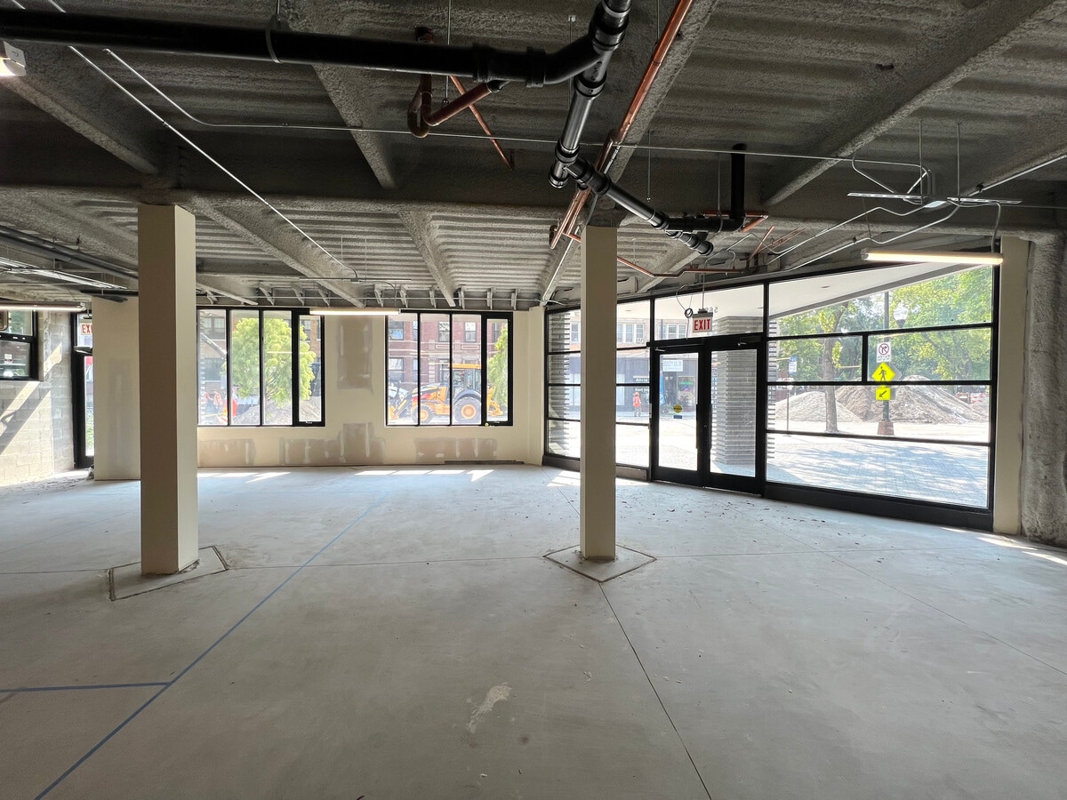 5691-5697 N Ridge Ave, Chicago, IL 60660 - Lot Commercial -  - Photo intérieure - Image 1 of 3