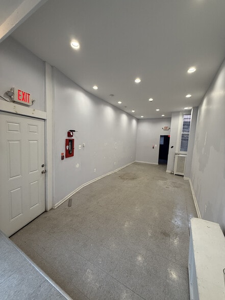 6145 Germantown Ave, Philadelphia, PA à louer - Photo de l’immeuble – Image 2 sur 2