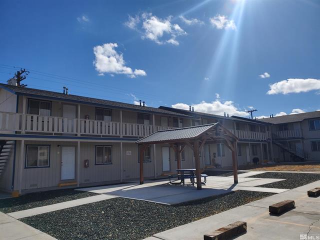 420-470 H St, Hawthorne, NV à vendre - Photo de l’immeuble – Image 2 sur 30