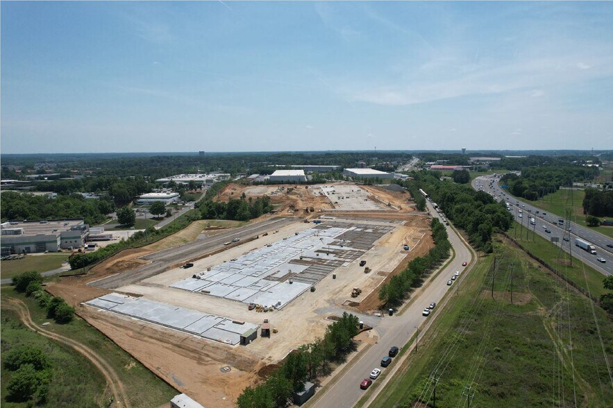 3480 Stateview Blvd, Fort Mill, SC à louer - Photo de l’immeuble – Image 1 sur 5