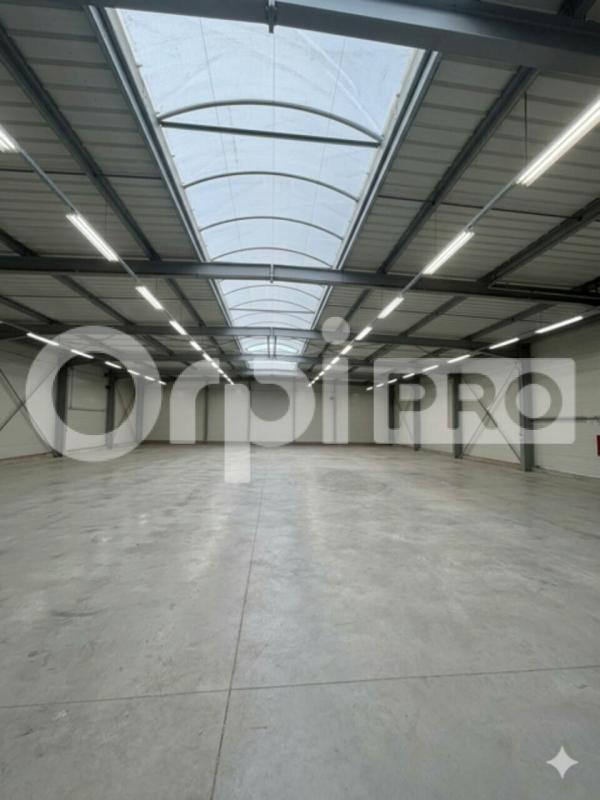 Industriel/Logistique dans Aytré à vendre Photo intérieure– Image 1 sur 4