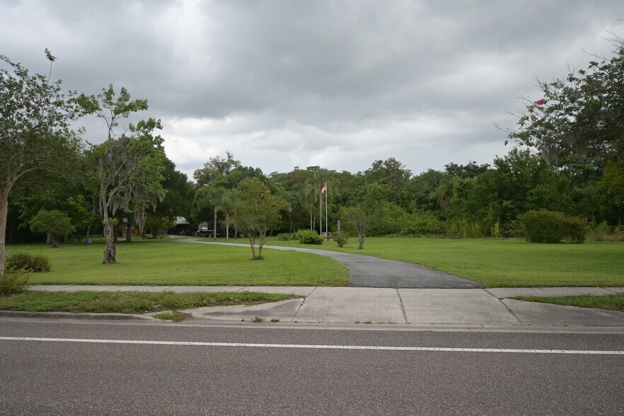 2101 S Goldenrod Rd, Orlando, FL à vendre - Photo de l’immeuble – Image 2 sur 61