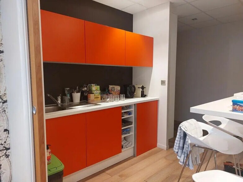 Bureau dans Saint-Grégoire à vendre - Photo intérieure – Image 3 sur 5