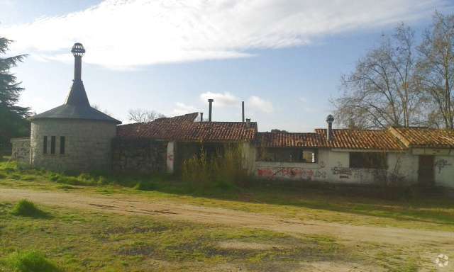 Terrain dans Valdemorillo, Madrid à vendre - Photo de l’immeuble – Image 2 sur 2