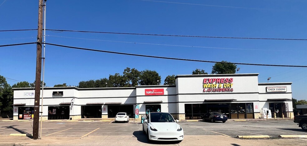 1435-1445 W Kingsley Rd, Garland, TX à louer - Photo de l’immeuble – Image 2 sur 2