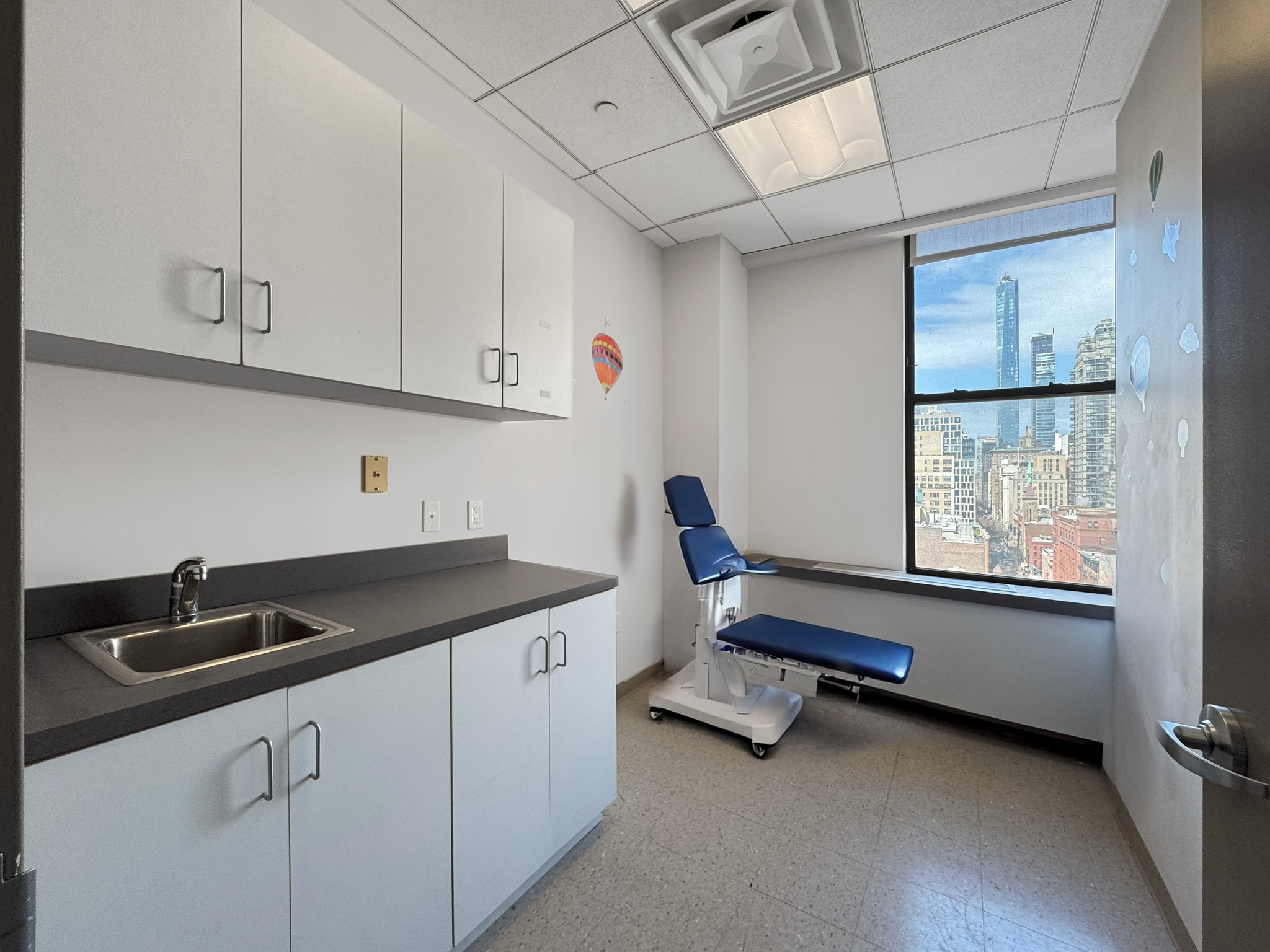 380 Second Ave, New York, NY à louer Photo intérieure– Image 1 sur 9