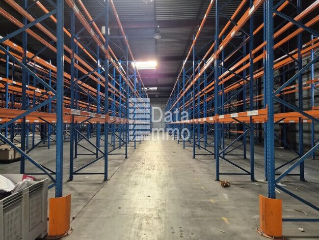 Plus de détails pour Industriel/Logistique à louer