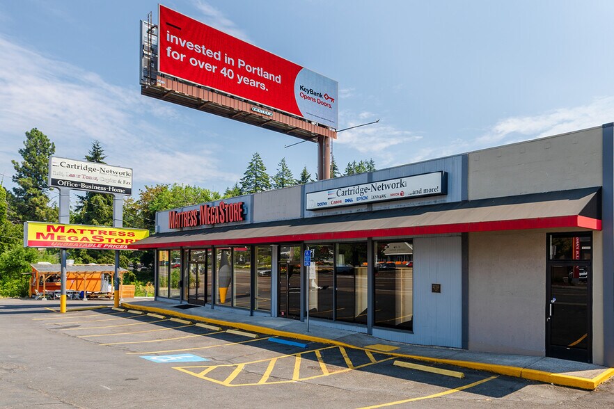 6800 SW Beaverton Hillsdale Hwy, Portland, OR à vendre - Photo de l’immeuble – Image 3 sur 5