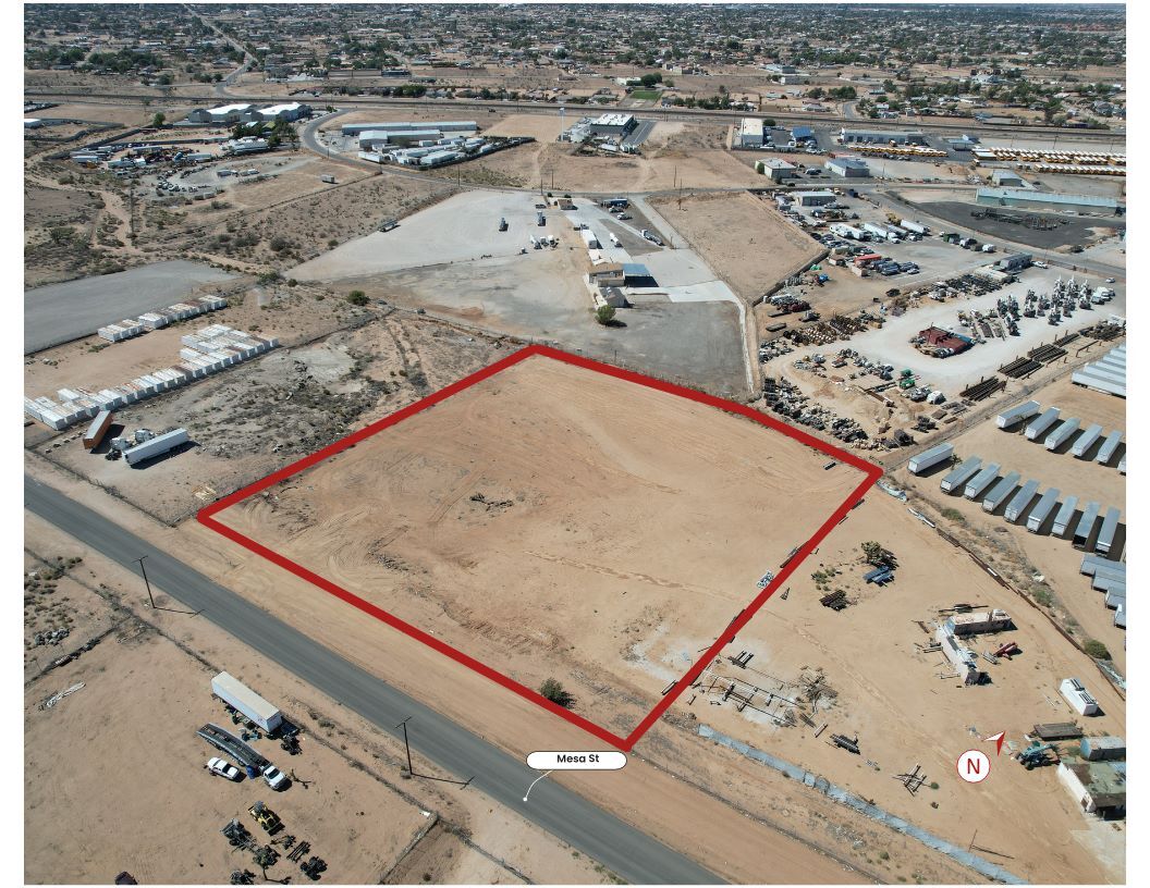 Mesa St, Hesperia, CA à louer Photo principale– Image 1 sur 14