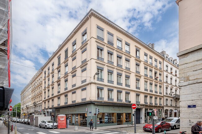 Plus de détails pour 13 Rue De La Charité, Lyon - Local commercial à louer