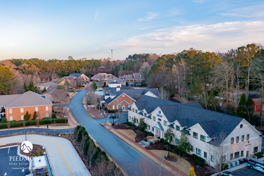 220 Heritage Walk, Woodstock, GA à louer - Photo de l’immeuble – Image 1 sur 12