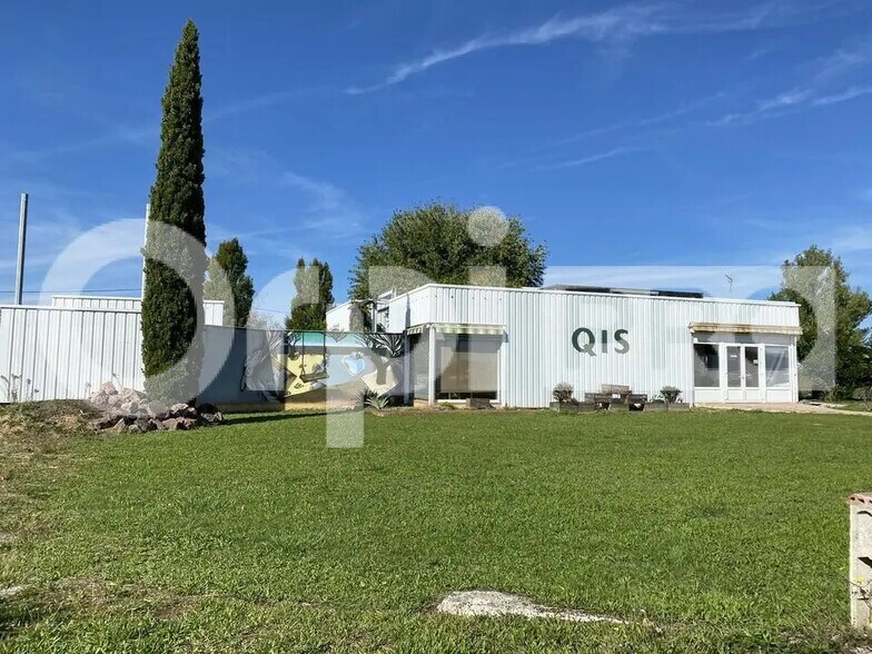 Bureau dans Septfonds à louer - Photo de l’immeuble – Image 2 sur 4