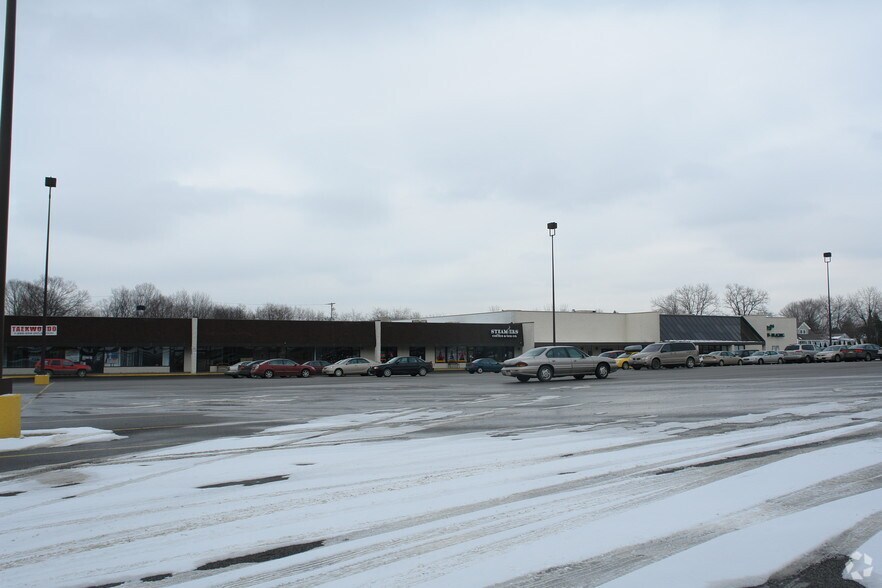 2708-2710 Mercer Rd, New Castle, PA à louer - Photo principale – Image 2 sur 3