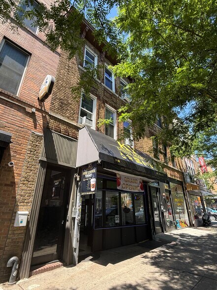71-06 Fresh Pond Rd, Ridgewood, NY à vendre - Photo de l’immeuble – Image 2 sur 6