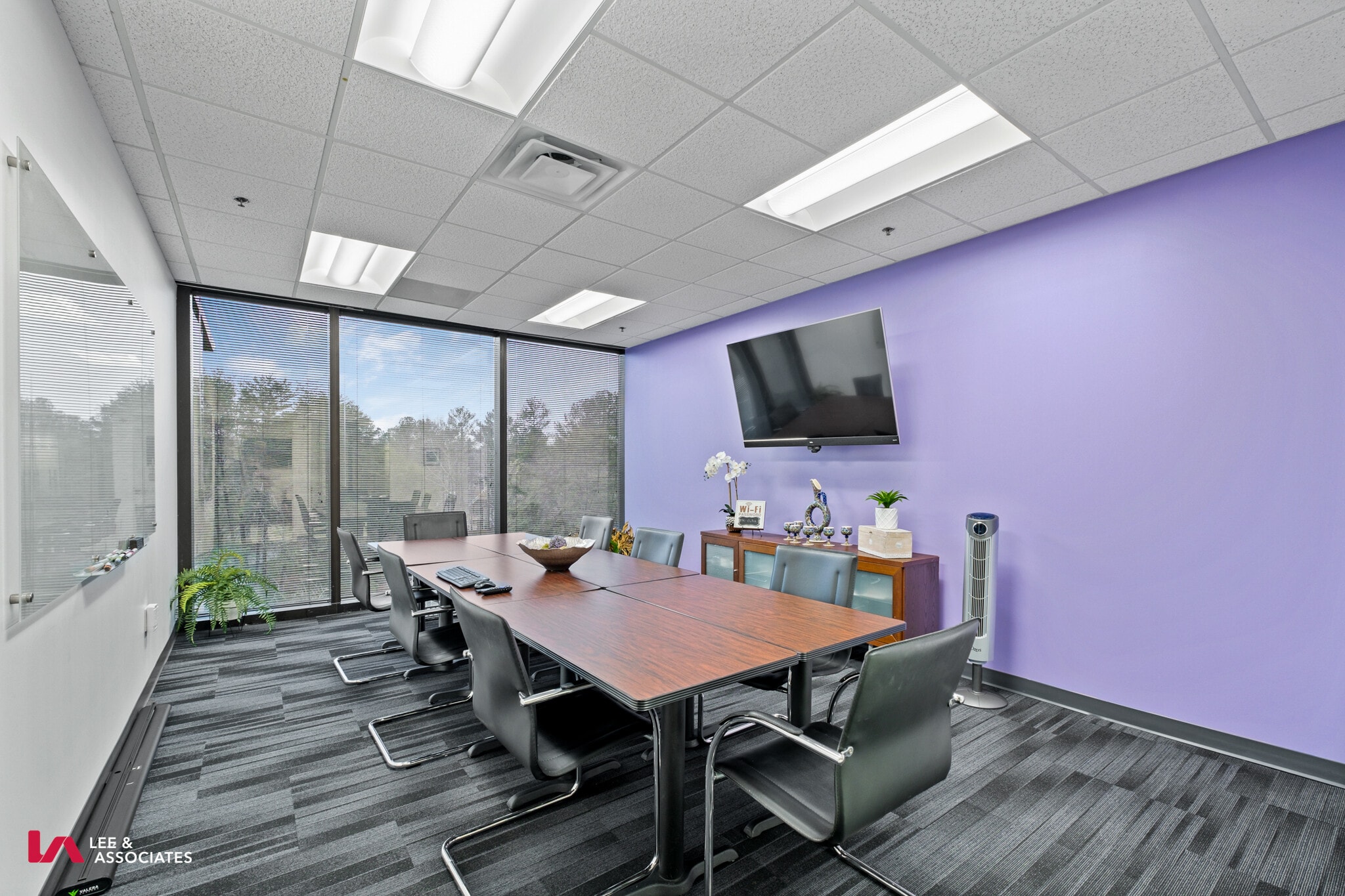 9040 Roswell Rd, Atlanta, GA à louer Photo de l’immeuble– Image 1 sur 14