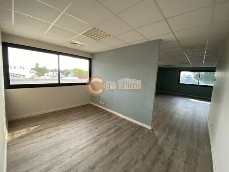 Bureau dans La Teste-de-Buch à louer - Photo intérieure – Image 2 sur 8