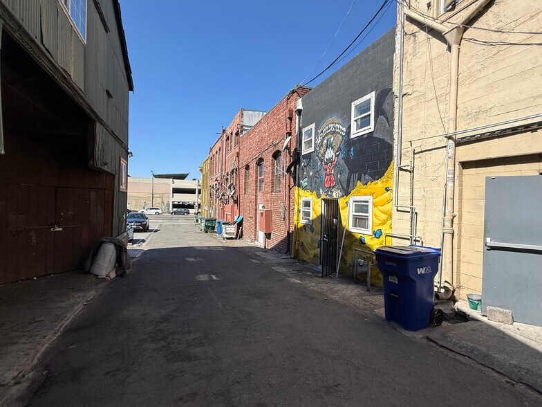 935 B St, Hayward, CA à vendre - Photo de l’immeuble – Image 3 sur 6