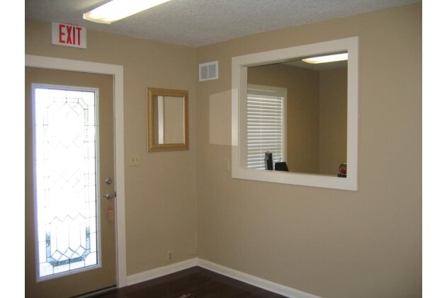 2201 S Bay St, Eustis, FL à louer - Photo intérieure – Image 3 sur 10