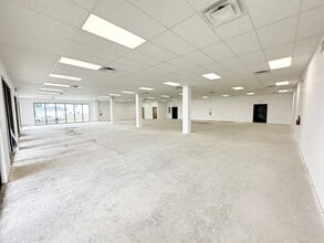9323 Perrin Beitel Rd, San Antonio, TX à louer Photo intérieure– Image 1 sur 8