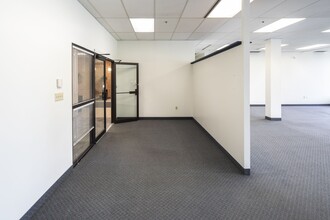 780 Windmill Rd, Dartmouth, NS à louer Photo intérieure– Image 2 sur 5