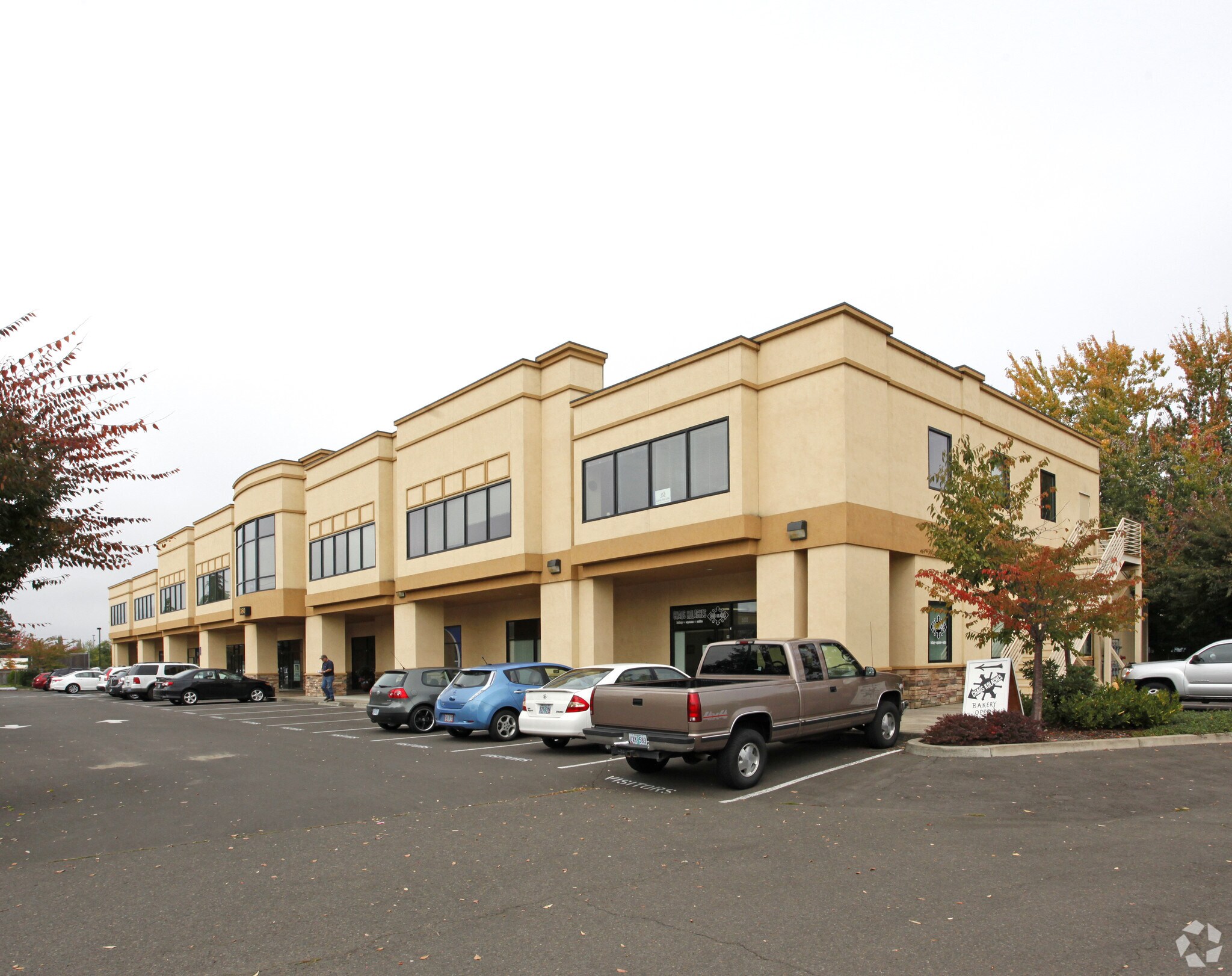 370-388 Q St, Springfield, OR à louer Photo principale– Image 1 sur 11
