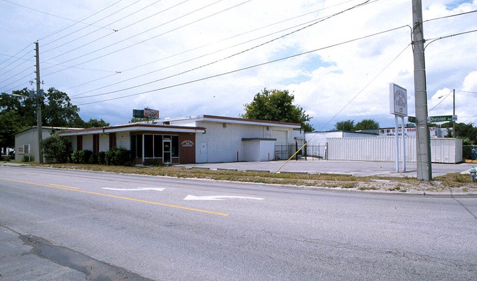 1700 S Division Ave, Orlando, FL à louer - Photo de l’immeuble – Image 2 sur 7