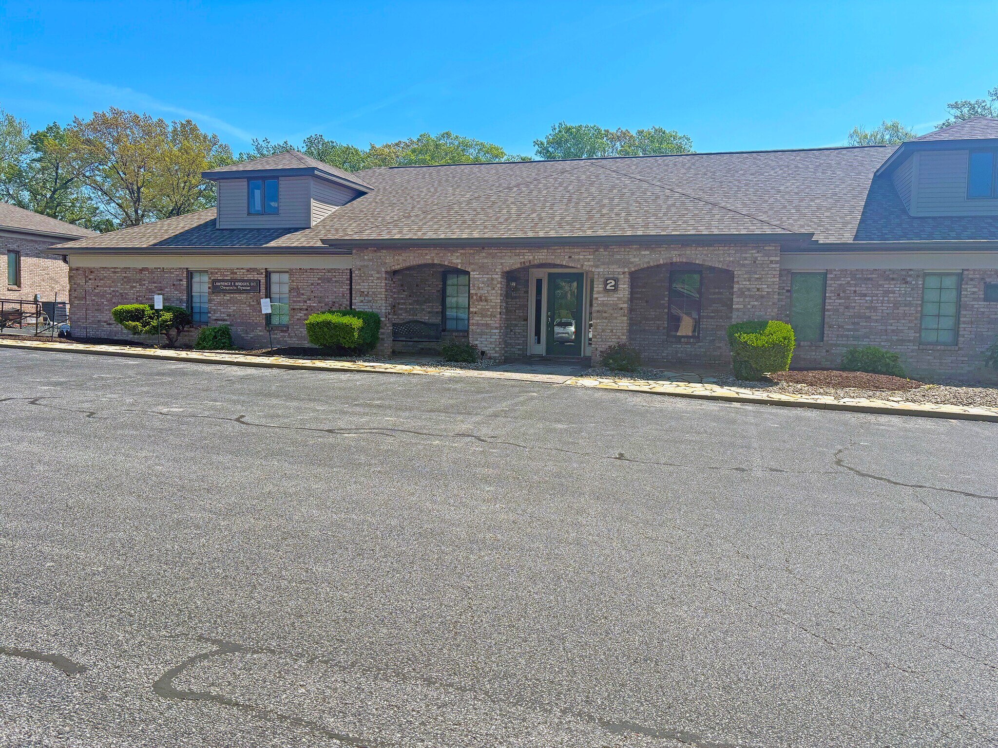 2 Emerald Ter, Swansea, IL à vendre Photo principale– Image 1 sur 10