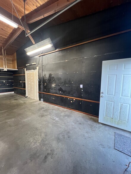 2774 Woodland Dr, Coos Bay, OR à louer - Photo de l’immeuble – Image 3 sur 3
