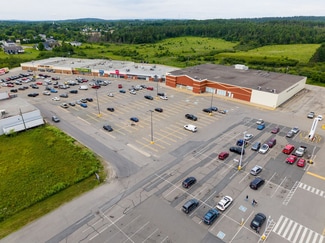 Plus de détails pour 210 King St, St Stephen, NB - Local commercial à louer