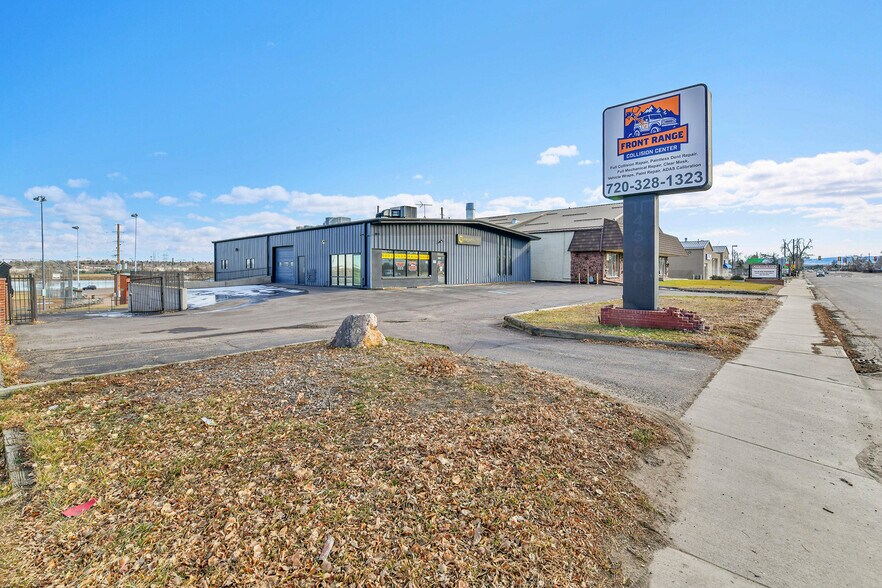 4560 S Federal Blvd, Englewood, CO à vendre - Photo de l’immeuble – Image 1 sur 49