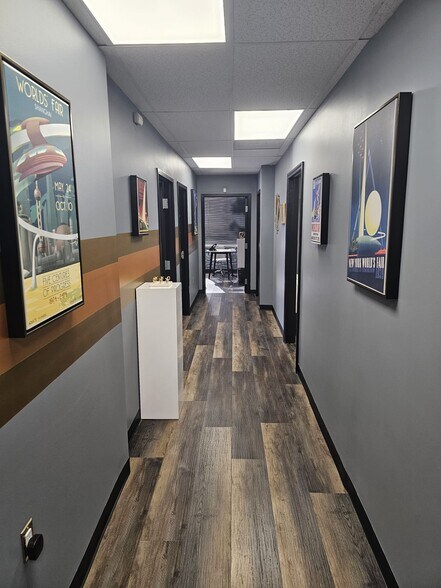 200 Craig Rd, Manalapan Township, NJ à louer - Photo intérieure – Image 3 sur 11