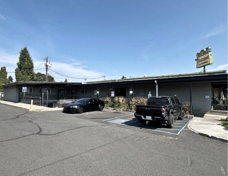 19 E Queen Ave, Spokane, WA à louer - Photo de l’immeuble – Image 1 sur 7