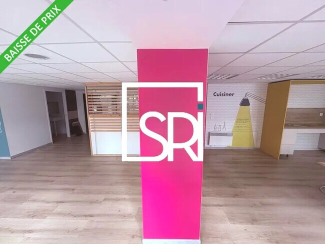 Plus de détails pour Bureau, Local commercial à louer
