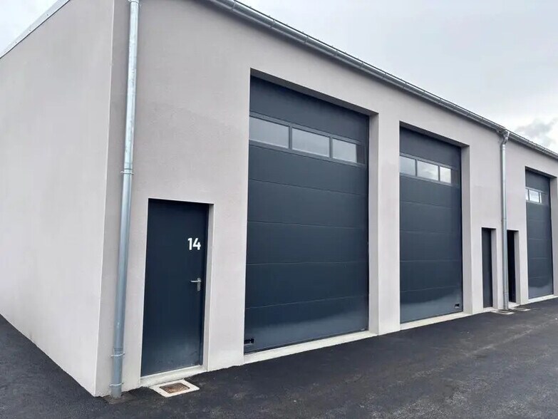 11 Rue Louis Delage, Vigneux-de-Bretagne à louer - Photo de l’immeuble – Image 3 sur 7