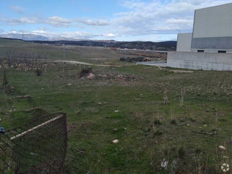 Terrain dans El Molar, Madrid à vendre - Photo principale – Image 1 sur 11