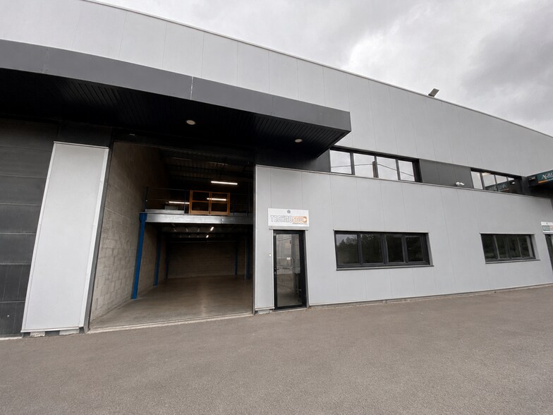 356 Avenue De L'Argonne, Mérignac à louer - Photo de l’immeuble – Image 1 sur 1